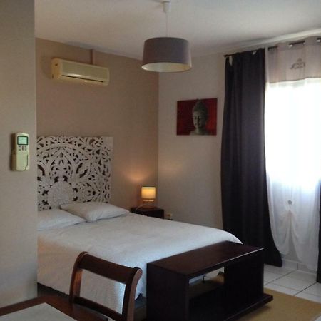 2 Chambres Avec Piscine Dans Maison Creole Saint Pierre Eksteriør bilde