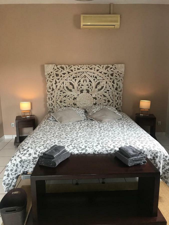 2 Chambres Avec Piscine Dans Maison Creole Saint Pierre Eksteriør bilde